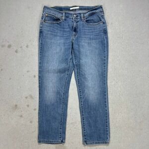 Levis Boyfriend Jeans Womens 30 Medium Wash Blue Denim Straight Leg Stretch